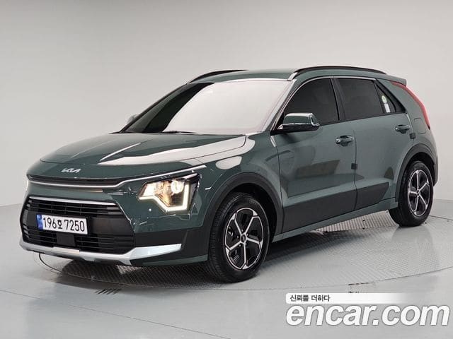 Kia Niro — фото 1