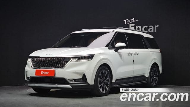 Kia Carnival — фото 1