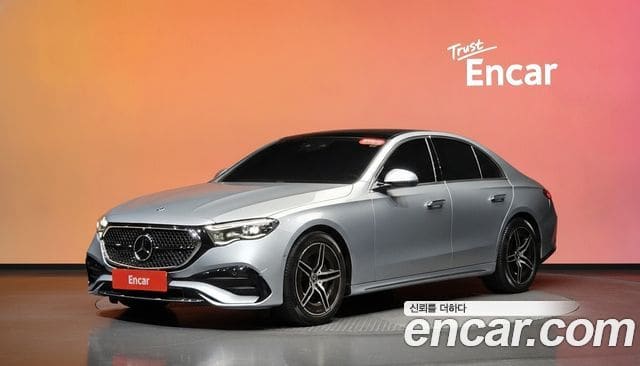 Mercedes-Benz E-Class — фото 1
