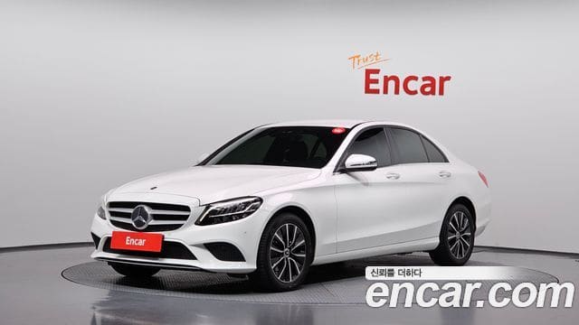 Mercedes-Benz C-Class — фото 1