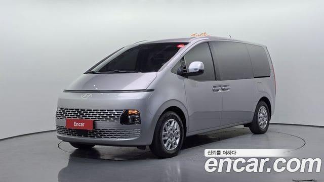 Hyundai Staria — фото 1