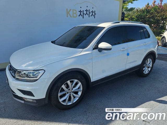 Volkswagen Tiguan — фото 1