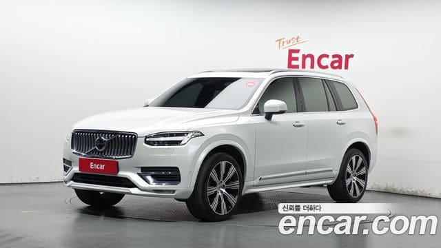 Volvo XC90 — фото 1