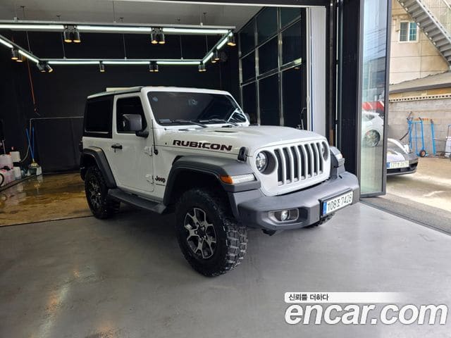 Jeep Wrangler — фото 1
