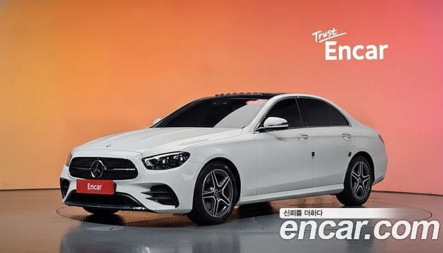Mercedes-Benz E-Class — фото 1