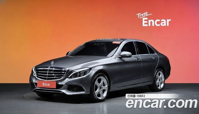 Mercedes-Benz C-Class — фото 1
