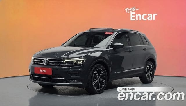 Volkswagen Tiguan — фото 1