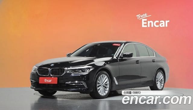 BMW 5 Series — фото 1