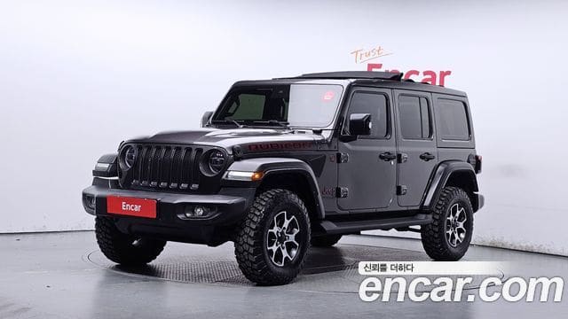 Jeep Wrangler — фото 1
