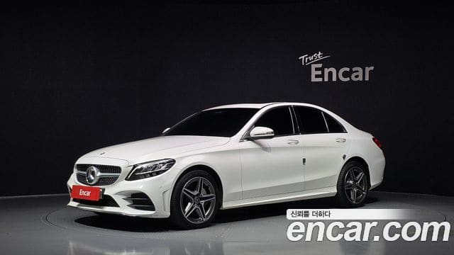 Mercedes-Benz C-Class — фото 1