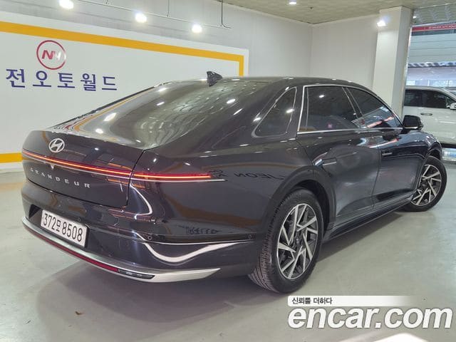 Hyundai Grandeur — фото 1