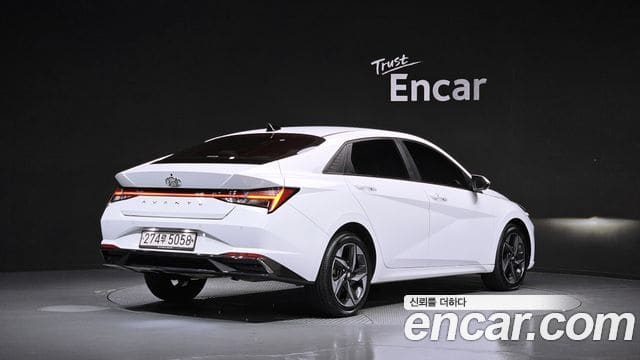 Hyundai Avante — фото 1