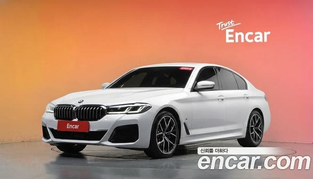 BMW 5 Series — фото 1