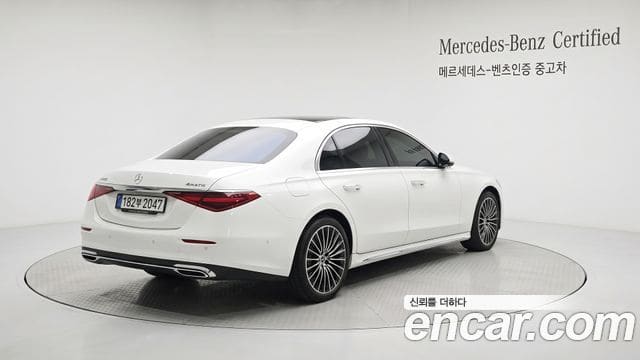 Mercedes-Benz E-Class — фото 1