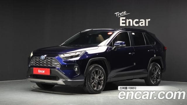 Toyota RAV4 — фото 1