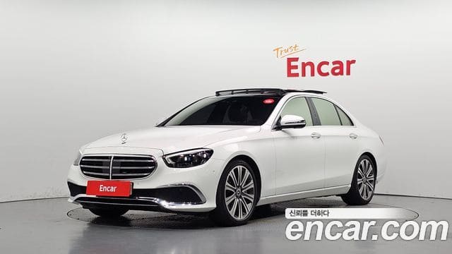 Mercedes-Benz E-Class — фото 1