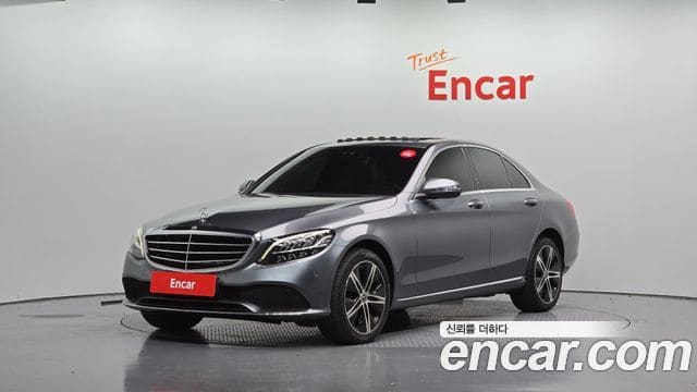 Mercedes-Benz C-Class — фото 1