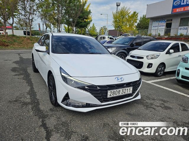 Hyundai Avante — фото 1