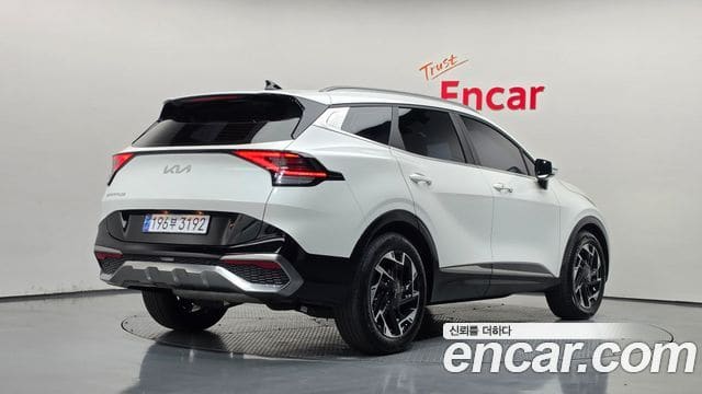 Kia Sportage — фото 1