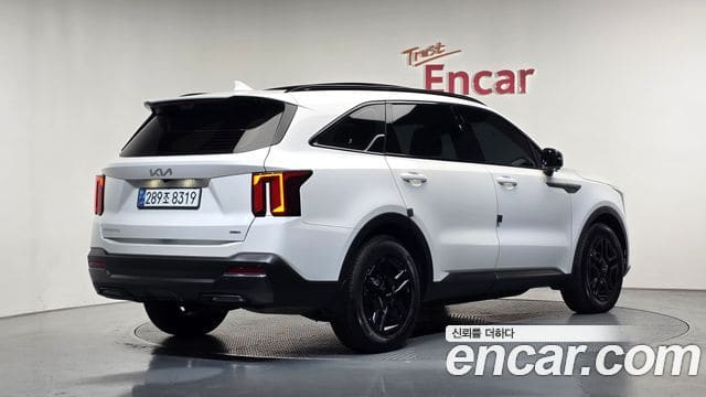 Kia Sorento — фото 1