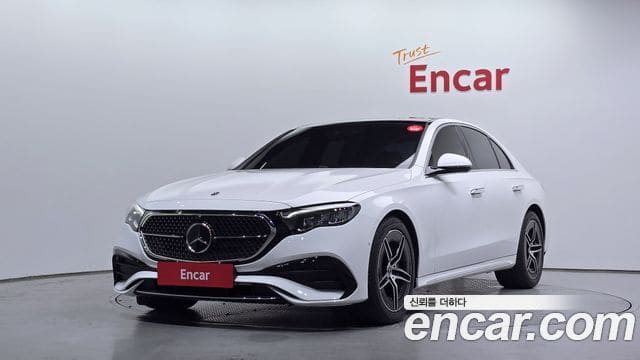 Mercedes-Benz E-Class — фото 1