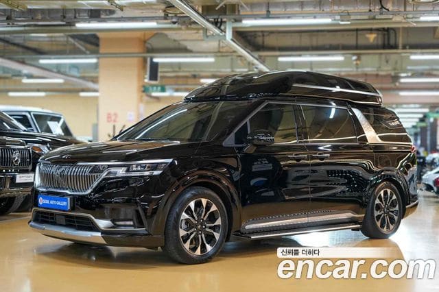 Kia Carnival — фото 1