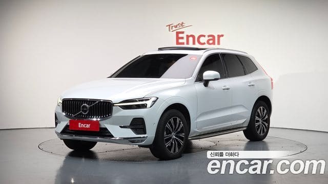 Volvo XC60 — фото 1