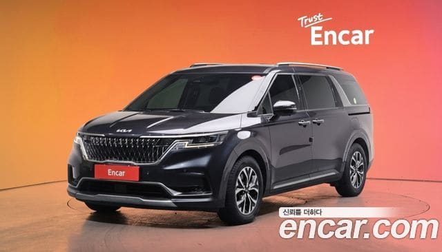 Kia Carnival — фото 1