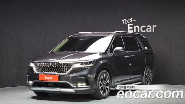 Kia Carnival — фото 1