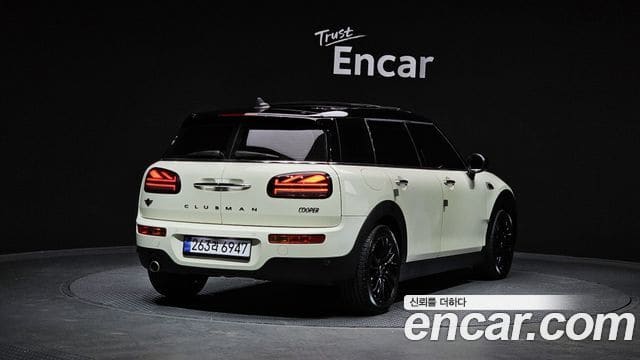 Mini Cooper Clubman — фото 1