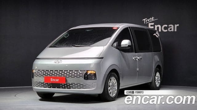 Hyundai Staria — фото 1