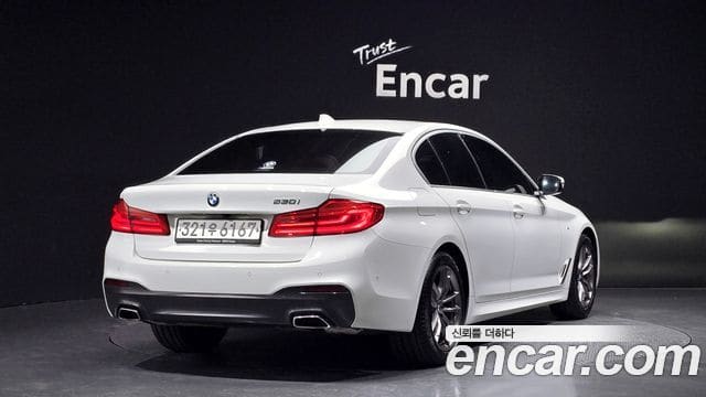 BMW 5 Series — фото 1