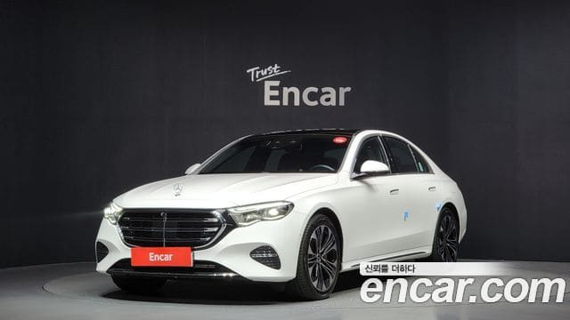 Mercedes-Benz E-Class — фото 1