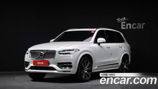 Volvo XC90 — фото 1
