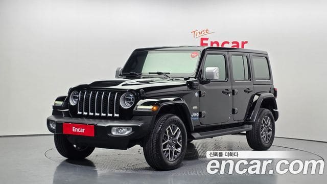 Jeep Wrangler — фото 1
