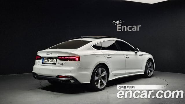 Audi A5 — фото 1