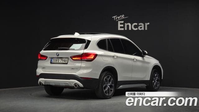 BMW X1 — фото 1
