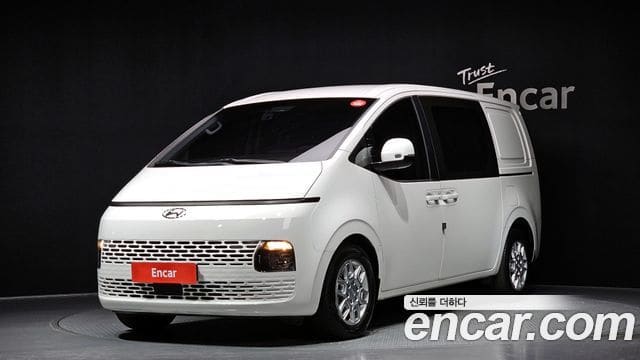 Hyundai Staria — фото 1