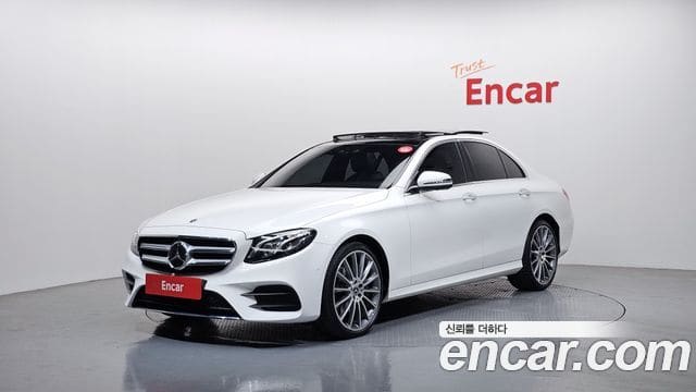 Mercedes-Benz E-Class — фото 1