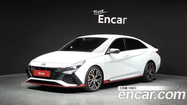 Hyundai Avante — фото 1
