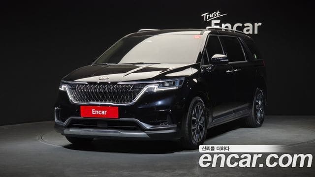 Kia Carnival — фото 1