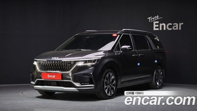 Kia Carnival — фото 1