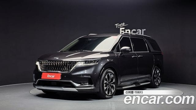 Kia Carnival — фото 1