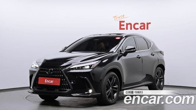 Lexus NX350h — фото 1