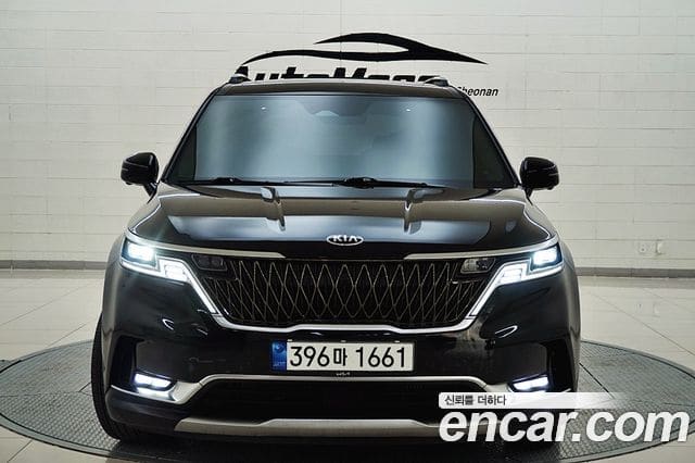 Kia Carnival — фото 1