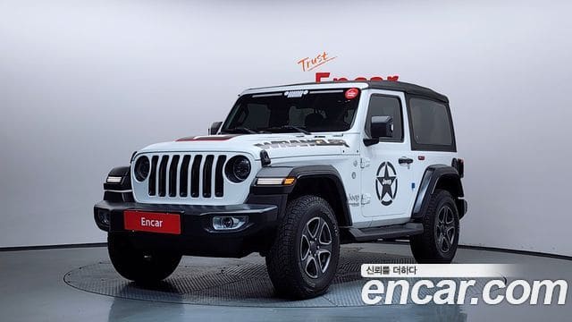 Jeep Wrangler — фото 1