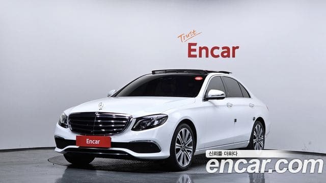Mercedes-Benz E-Class — фото 1