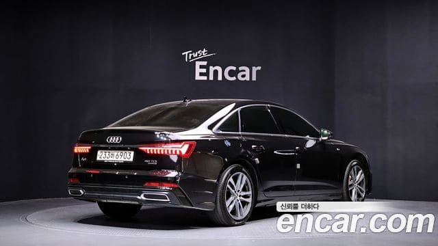 Audi A6 — фото 1