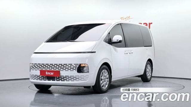 Hyundai Staria — фото 1