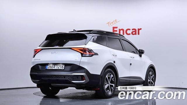 Kia Sportage — фото 1